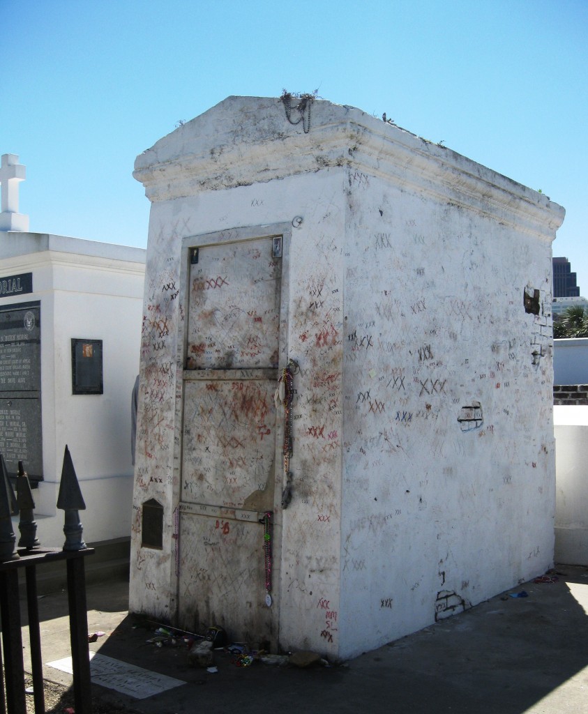 Marie Laveau's grave 2013.